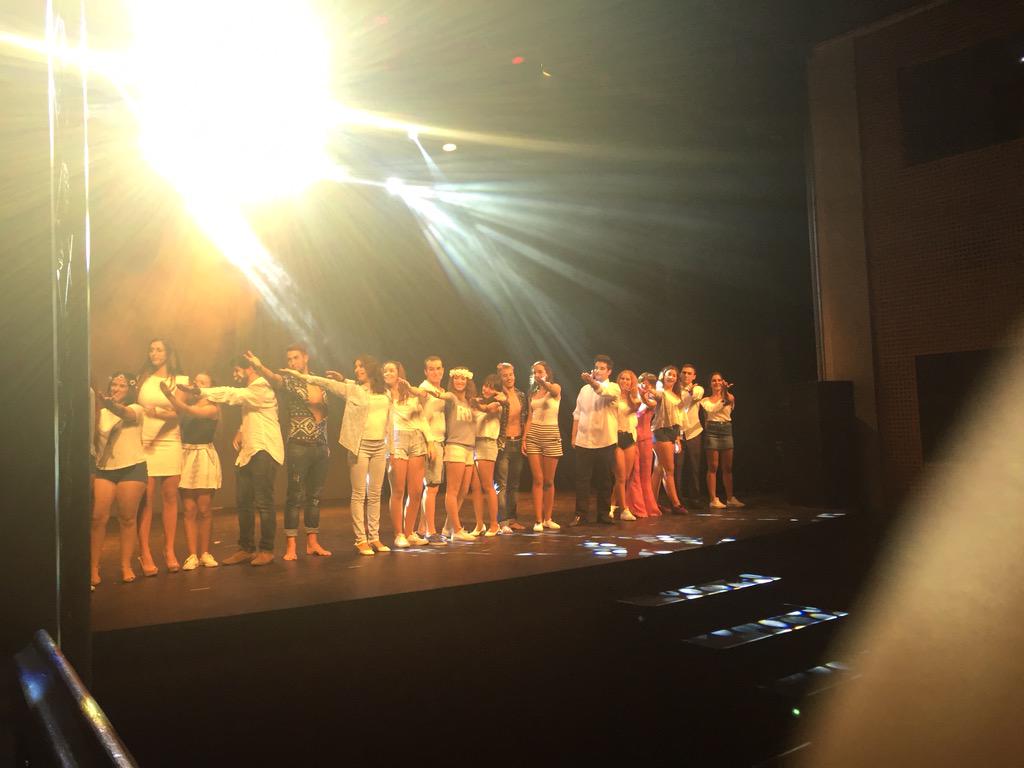 NMazuecos's tweet image. Magnifica noche #TeatroGuerra con los componentes de @MusicalRule,esperando con muchas ganas su próximo proyecto