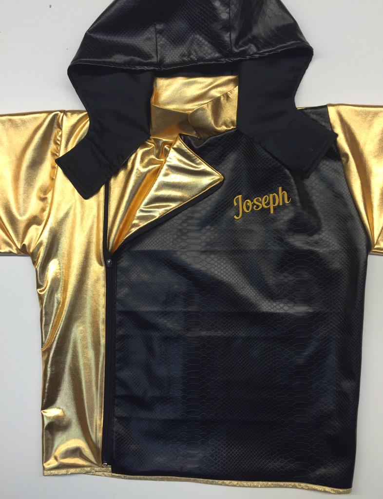 Suz1Wong's tweet image. Badboy Joseph shorts and may weather style jacket suziwong.co.uk #custommade #origianl #blackgold #style