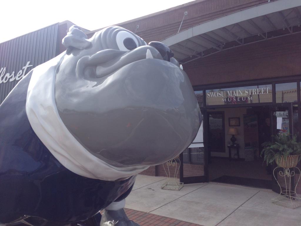 swosu's tweet photo. Beautiful day/results: football wins 73-7 vs SNU, soccer rolls 5-0 vs. ECU &amp; volleyball wins in 4 sets at Harding. http://t.co/FINaE50HjM