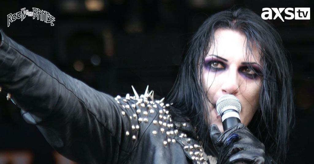 Happy birthday 29th Chris motionless!! I can\t wait to you tomorrow night!!      