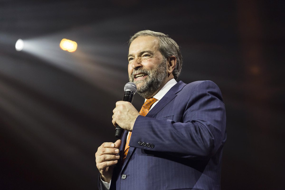 ThomasMulcair's tweet photo. Merci, Vancouver. Now is our opportunity to think big &amp; to dare to accomplish great things together. On continue.—TM http://t.co/U36XXEdv0i