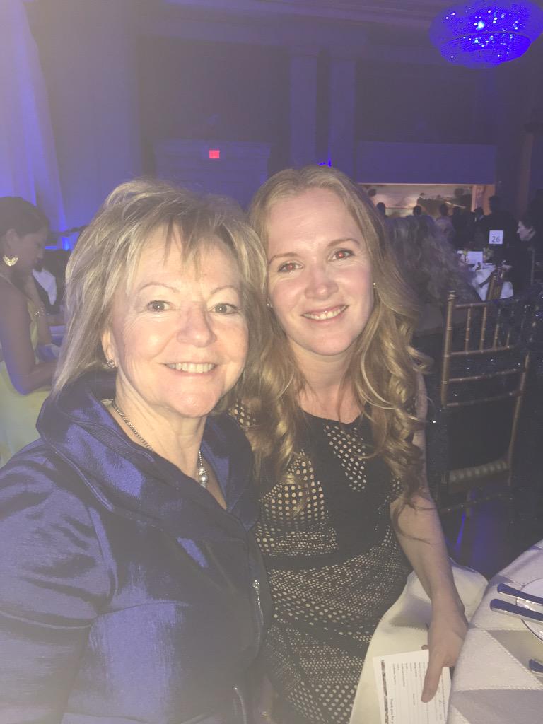 JuliaNorris's tweet image. Beautiful evening with two of my favourite ladies @KristineHubbard @GailBeckSouter #kb2015