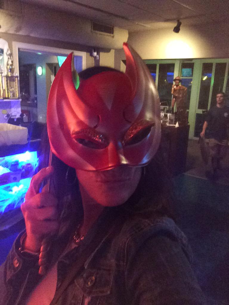 shellharris17's tweet photo. Love Halloween!! http://t.co/AyVaWLgbfW