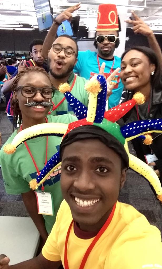 nijfranck's tweet image. #DevGurus #ATLHack2015#WATTBA Hacking with a dose of fun!