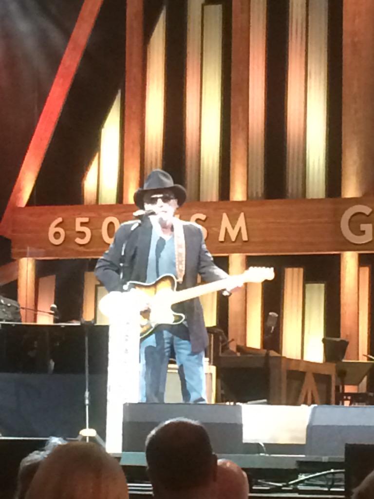 ajbw3a's tweet photo. @opry thanks for the special guest. #insightmoments http://t.co/BY7cKQVpPf