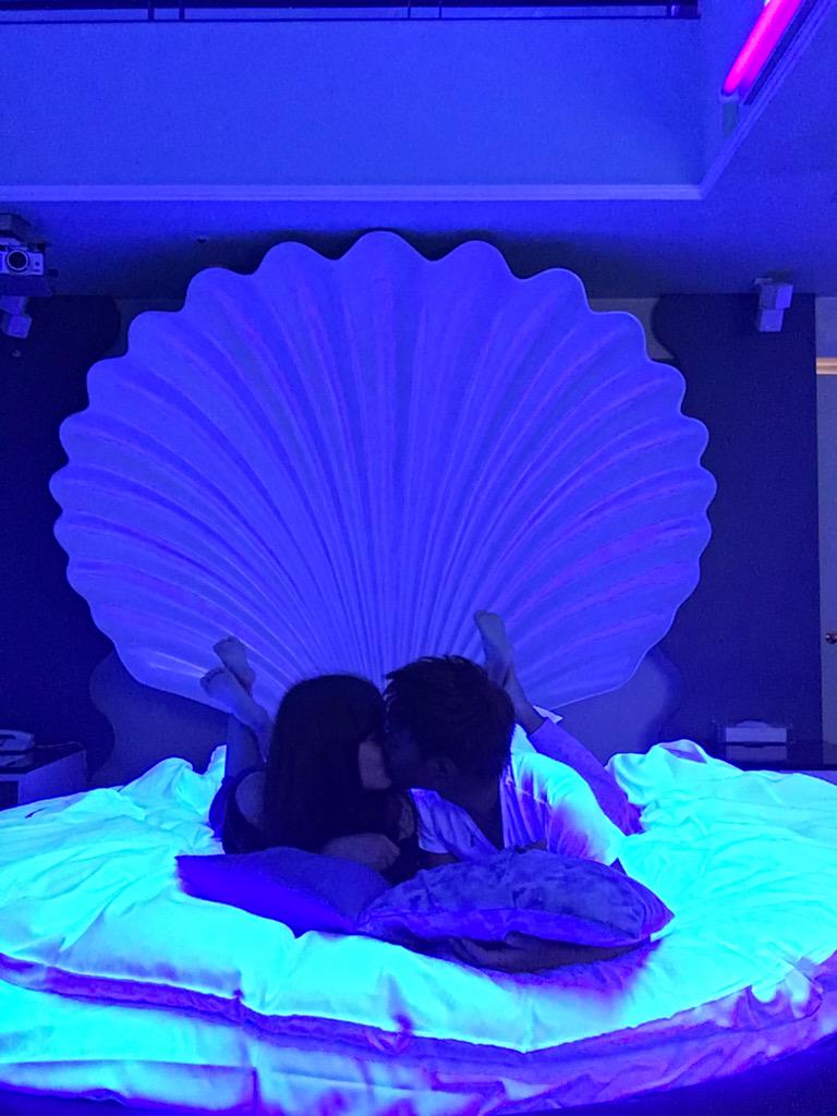 きゃなみ 1日目のホテルはなんと ウィンベルマジック あのアリエルの部屋に泊まってきたよヽ ノ電気とかも貝殻で可愛かったし もう全てが素敵すぎて 大感動 有督連れてってくれてありがとうヽ ノ Http T Co Oxwigm7ngl きゃなみ 1日目のホテルはなんと ウィンベルマジック あのアリエルの部屋に泊まってきたよヽ ノ電気とかも貝殻で可愛かったし もう全てが素敵すぎて 大感動 有督連れてってくれてありがとうヽ ノ Http T Co Oxwigm7ngl