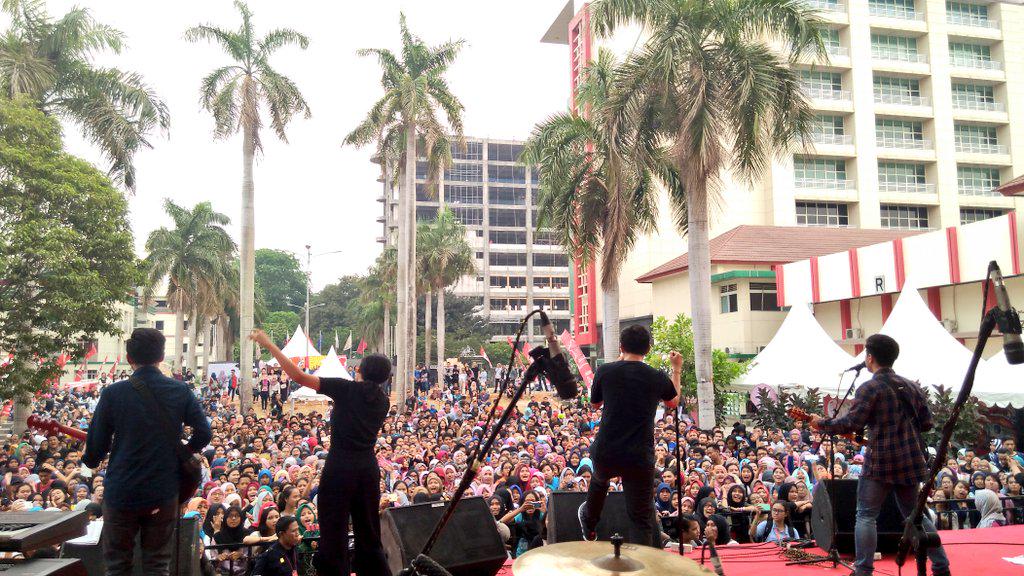 'Mata Ke Hati' jadi lagu terakhir di #LOOPKePo Jakarta, UNJ. @LOOP_ID @Telkomsel @Humas_UNJ