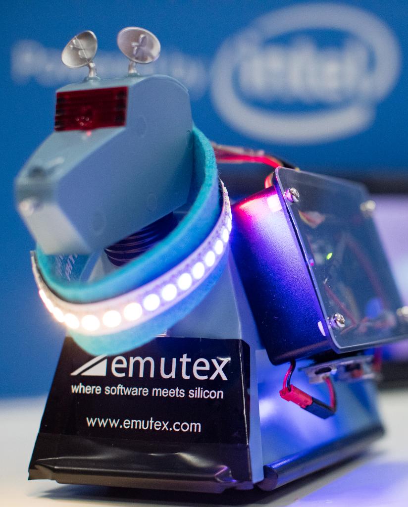 intel's tweet image. The latest in wearable tech... for dogs! Intel's canine health tracking demo at #MFR15, developed on #Arduino101.