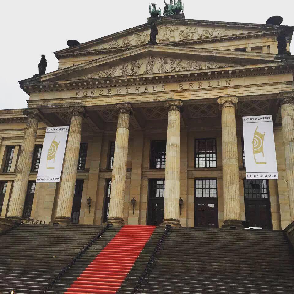 Lang Lang (@lang_lang) on Twitter photo Ready!! #ECHOKlassik2015 Ready!! #ECHOKlassik2015
