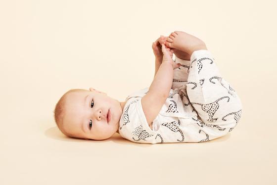 Happy baby #namaste >> buff.ly/1LuqDT5 #wilson+frenchy #baby #cute
