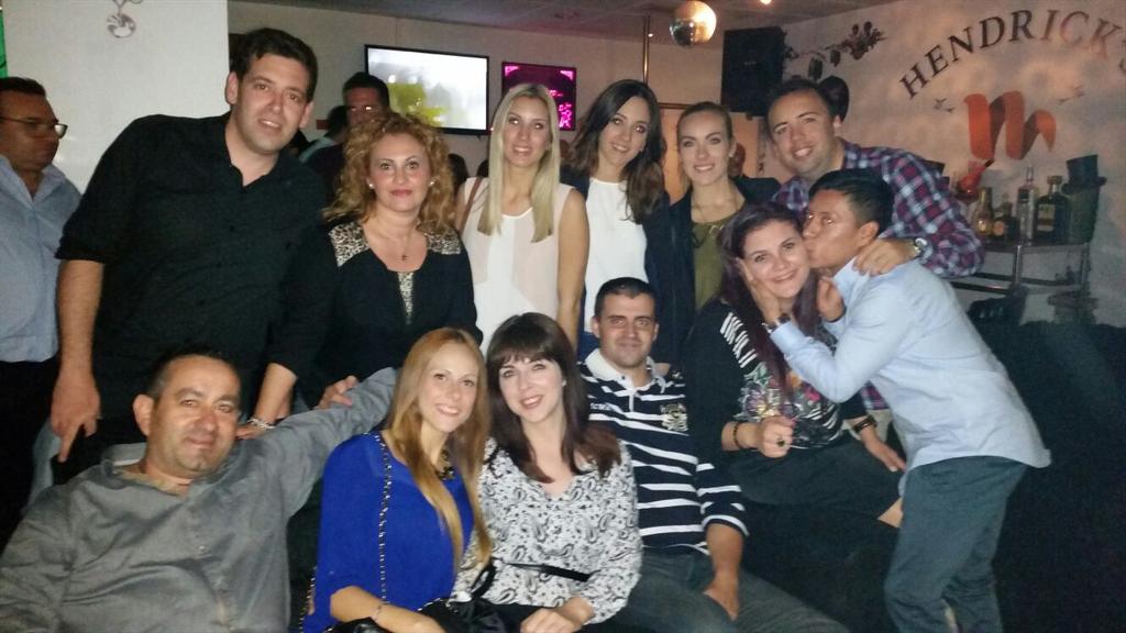 Reunions improvisades!! #fallaclamstitucio #TOPS #falles2016 @cocktailclam