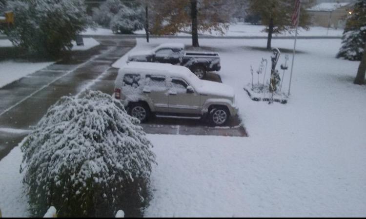 hannahhinkle21's tweet image. It&apos;s only October and it&apos;s snowing in Erie.. #paproblems @PennsylvaniaPro