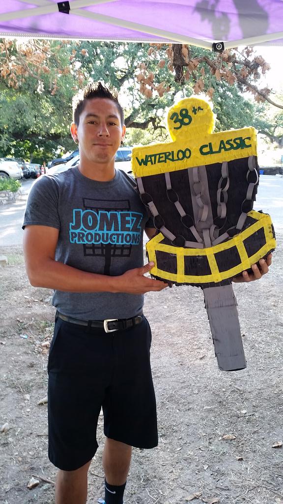 WaterlooDGC's tweet image. Great gift for @WaterlooDGC 38th Annual Waterloo Classic benefitting @RMHCAustin. Bring on the candy! #Disc4RMHC