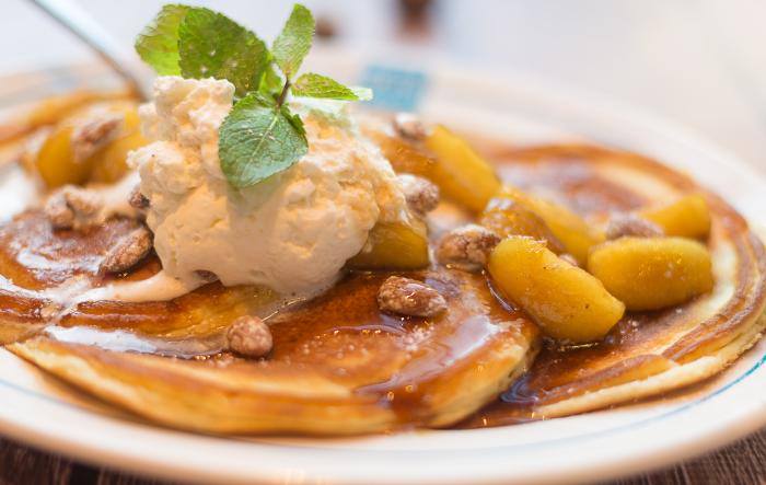 Who doesn't love pancakes for breakfast? Come brunch with us!