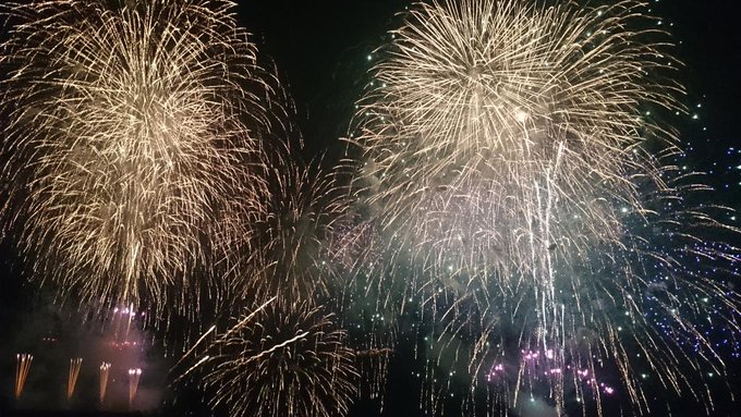 江ノ島花火大会16秋 混雑回避にお月見を 終電まで余裕あり Life Info