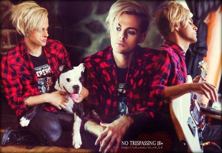    HAPPY BIRTHDAY TOMMY JOE RATLIFF    here   