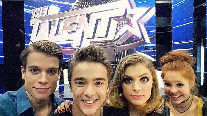leocecchi98's tweet image. Are you ready for the first performance of the Alex&amp;amp;co and the Lindas?! Today at 19.20, 2 new episodes! 👊 #TheTalent