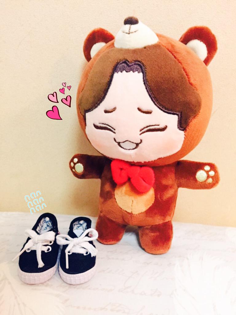 exosaranghaeTT's tweet photo. ??신발이댜!
77ㅑ 죤베신발이에요 마마? 죤베다리 다 나아서왔다구 선물준비한고야?
마마어때, 어울려?근데 왜 신발이 안들어가지?
(정맘:그거 너꺼아냐...
머야..죤베꺼 아니야? 베무룩..ㅠwㅠ http://t.co/FEZ1Jw0ZYB
