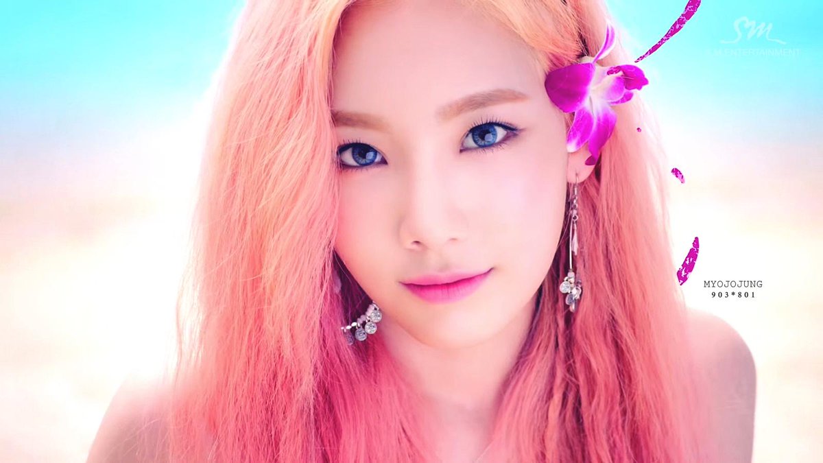 MYXOLOVESTEPHI's tweet photo. *TAEYEON 2015*
- PARTY
- LION HEART
- YOU THINK
- I (Solo Album)
#I4thWin #Taeyeon4thWin http://t.co/LZGzZJCWZT