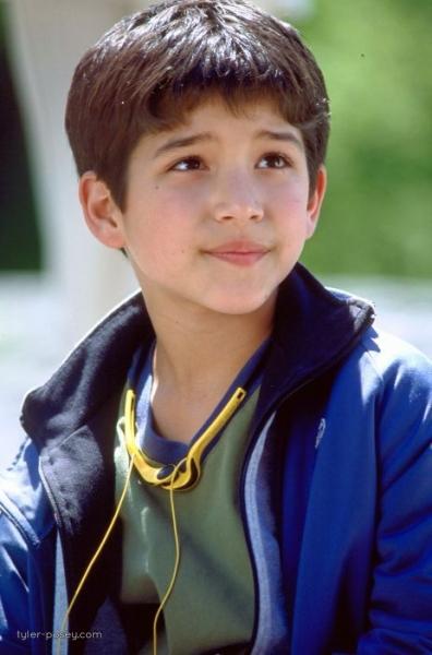 Happy Birthday Tyler Posey,you beautiful person I love u so much.Marry me one day.  