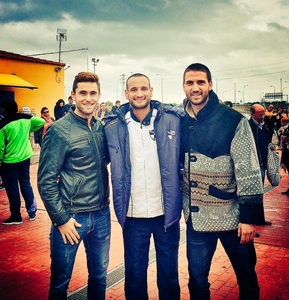 Getafe B 0-1 <a href="/cd_ebro/">CD Ebro</a>
¡GRAN VICTORIA EQUIPO!
¡Qué alegría veros <a href="/AlfonsoRivera99/">Alfonso Rivera</a> &amp; Antoni gracias!
#AmigosTalismanes