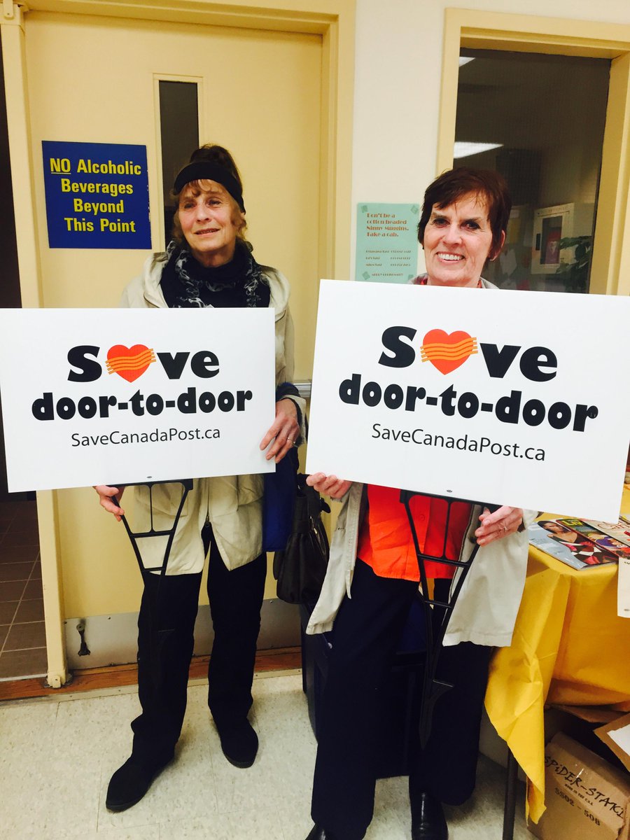 cupw's tweet image. Postal workers are rallying behind their union to #savecanadapost Shout out to Pembroke and Petawawa!