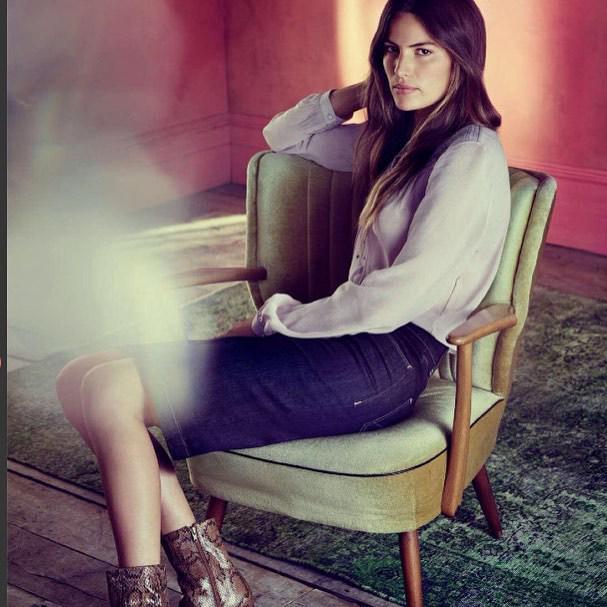 amirahtweets22's tweet image. Loving this outfit in this month's @elleuk magazine ☺️ #magazineaddict ift.tt/1jvvAUR