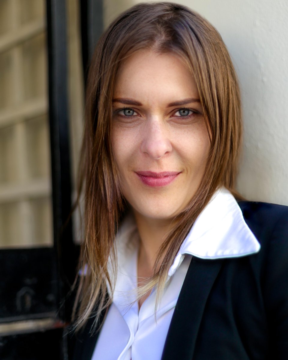 SimonaCrugnola's tweet image. #portraits# thanks @RedBeeStudio