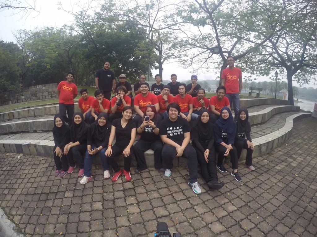 FarahAzean's tweet photo. #roadtoWGI #BCPercussion π΅πΆπΈ http://t.co/wZO8Sk8gxC