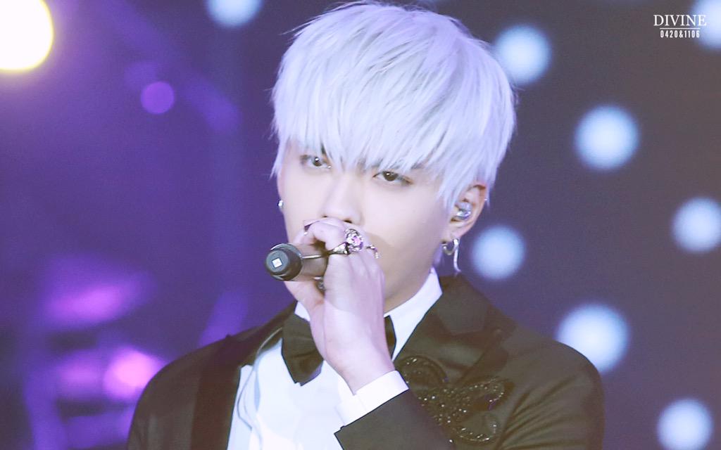 Divine_FanHan's tweet photo. HQ 151017  #WuYifan Challenger Union Recording 😍😍😍 http://t.co/MImmhvSVyz
