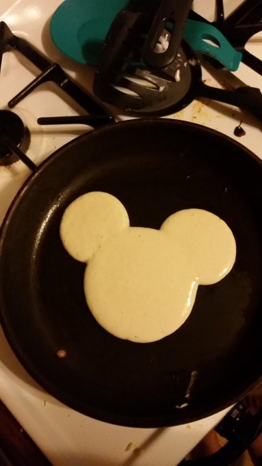 Breakfast with the roommate! http://t.co/6tYizNXkew<a href="/tag/ass"class="tags"><span>#ass</span></a><a href="/tag/gotitfrommymama"class="tags"><span>#gotitfrommymama</span></a><a href="/tag/squatsdoabodygood"class="tags"><span>#squatsdoabodygood</span></a>