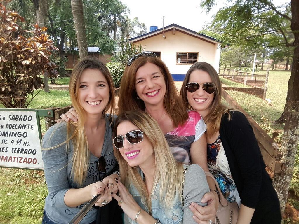 Con los pilares de mi vida!!!! Feliz día a la mejor madre del universo ;) te amamos