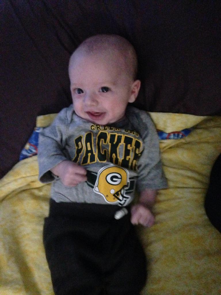 ianhackattack's tweet image. 6-0 baby!!! #undefeated #ourhouse #GoPackGo #PACKERNATION