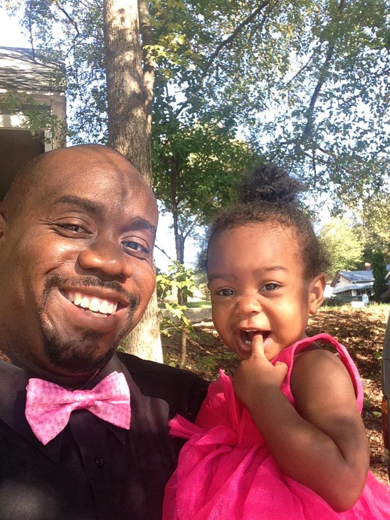 CoachMcKissic's tweet photo. #DaddyMac & #ManiMac the #PinkShoot #4aCure http://t.co/TfMNLOaVzs