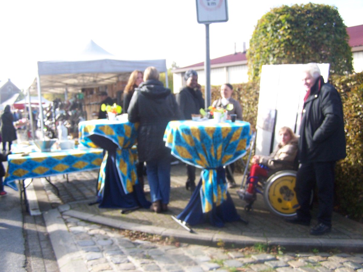 MERCI encore une fois à tous pour votre présence en nos côtés sur le marché d'Eghezée :)
plus.google.com/10285486329723…