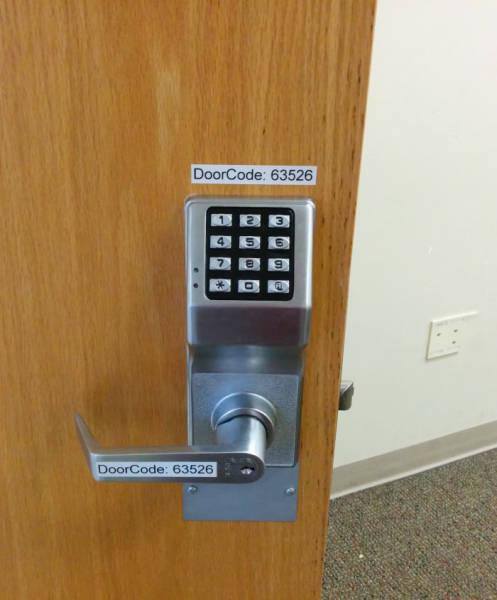 sehnaoui's tweet image. Doing door lock security right.