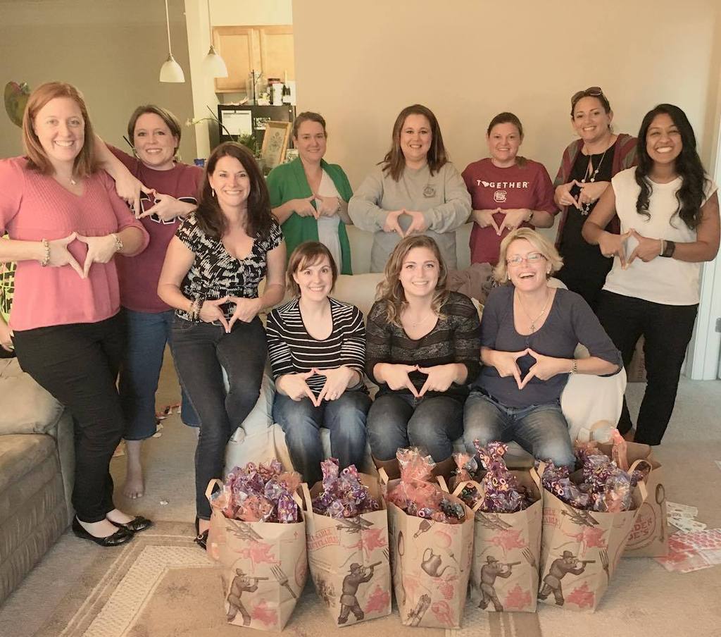 MollyBasdeo's tweet image. Day of Service with the Kappa Alpha Theta Alumnae Chapter! #thetadayofservice #thetaforalifetime