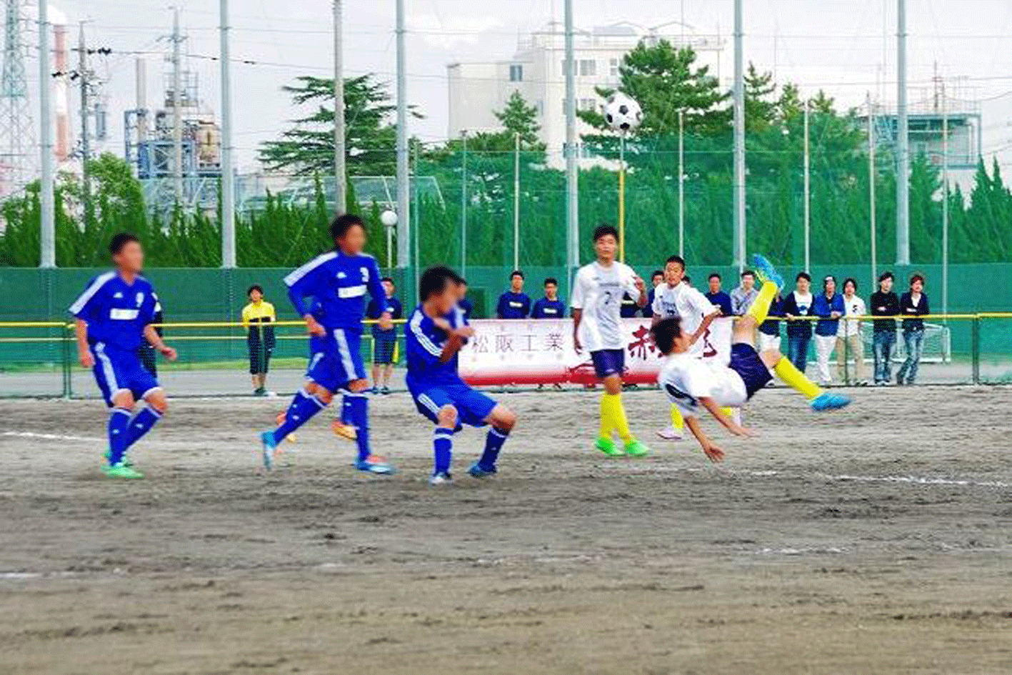 松阪工業高校 広報2 サッカー部 10月12日 月 祝 四日市工業高校にて 第94回全国高校サッカー 選手権三重県大会 が行われました 一回戦を川越高校と対戦し 1対2で惜敗しました 応援ありがとうございました Http T Co Fa3spofcvn Twitter