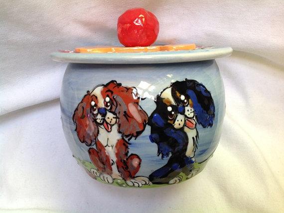 PawteryPlace's tweet photo. Hand painted treat jars for your favorite pet!

http://t.co/GudWNv2tgR http://t.co/gijQwt5LGD