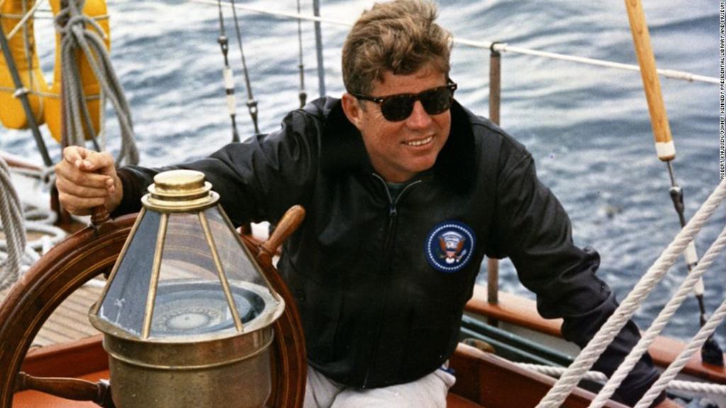 CNNPolitics's tweet photo. PHOTOS: The Kennedy family on the New England coast http://t.co/KEP03EuYvG http://t.co/NKWLPy4tHb