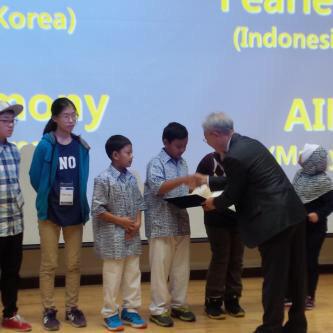 Alhamdulillah -- Arya dapat perunggu World Creativity Fair, di Daejon, Korea.. Semarang Hebat !