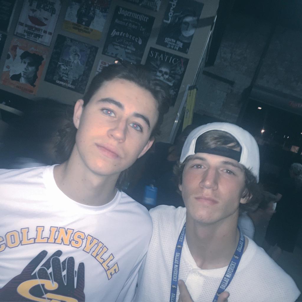 noahshack's tweet image. Fav &amp;amp; RT this for a Follow ❤️😊