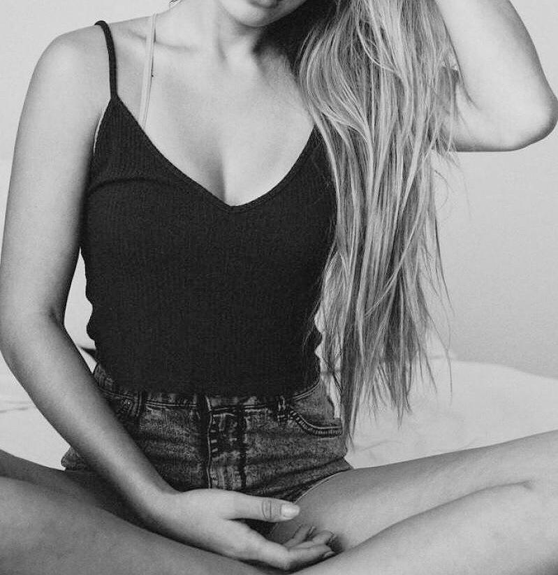 Lily Swan [H] (@lilyswan_) on Twitter photo 