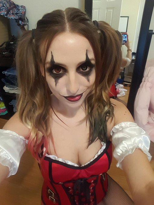 Harley motherfucking Quinn. check it. Live now---- http://t.co/lsKzdH4mjf @picture__man @LiveCamsXXX<a href="/tag/mvsales"class="tags"><span>#mvsales</span></a>