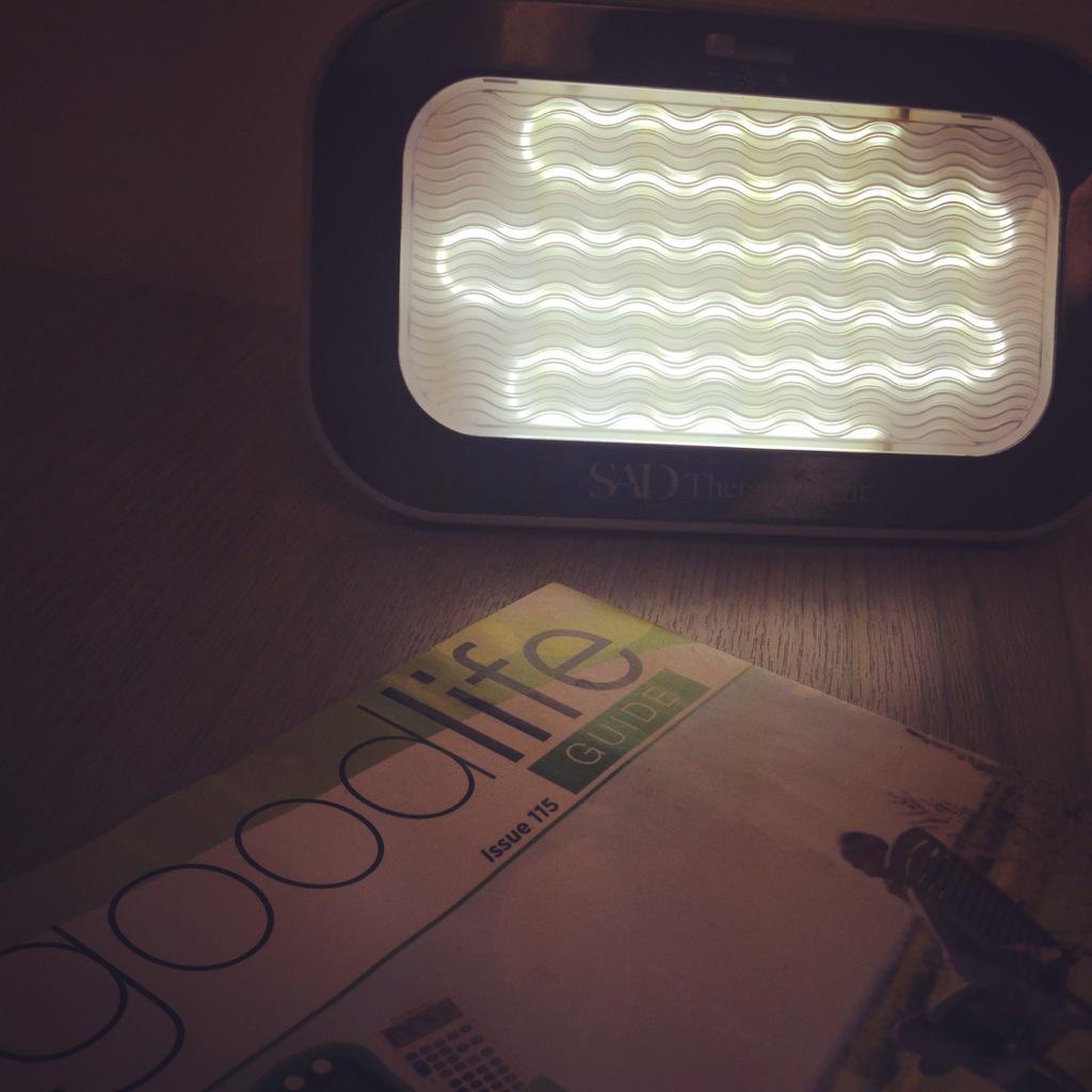 clairelucy80's tweet image. Got the @TheGLGuide medically approved SAD light on my desk today trying to beat the winter blues #312daystikholiday