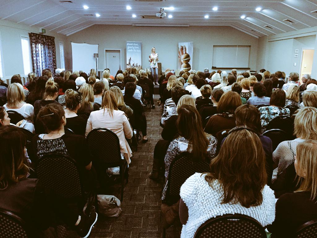 Penguin Books NZ tweet media