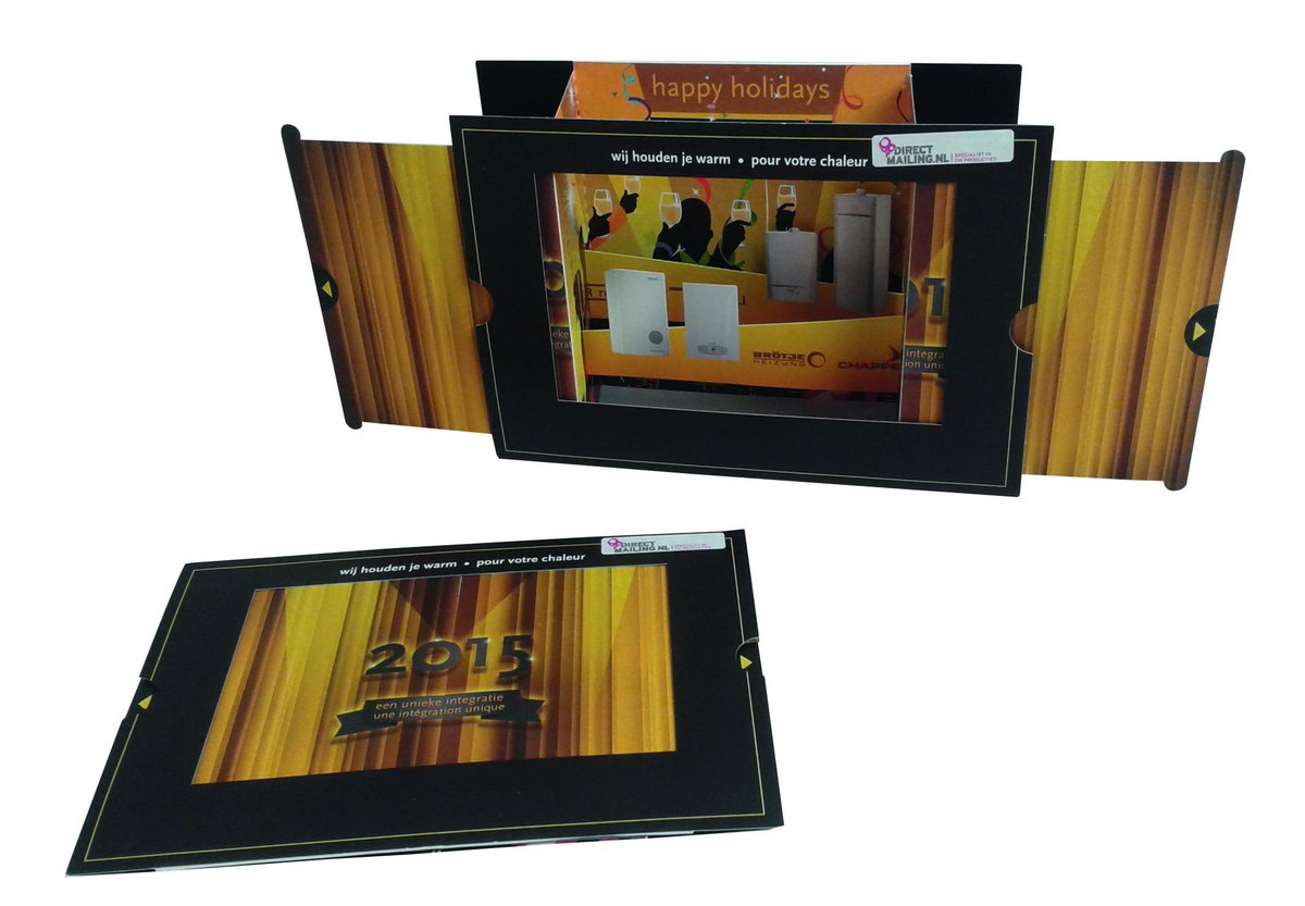 Directmailingnl's tweet image. Maak je kerstkaart nòg persoonlijker! Wij helpen je graag om de juiste kaart te vinden uit onze creatieve mailings!