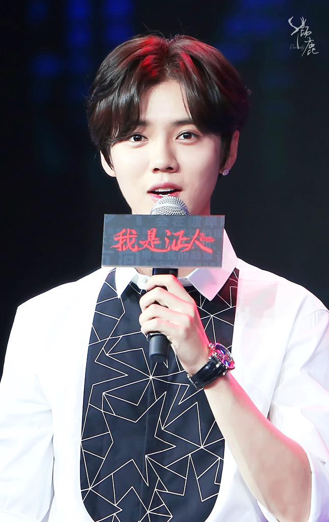 eternallydeer's tweet photo. #LuhanMedals #LuhanWitness #luhan 151014 《我是证人》主题曲发布会 倾鹿高清2P link→http://t.co/7eI8V0nqgP http://t.co/p4FD9jnY7U