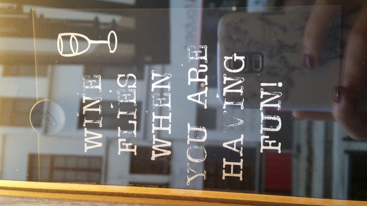 JillSchrm's tweet photo. Save water, drink wine! #LLMPC15 @tomvanhout @StephPHughes http://t.co/oo3GR4S0tI