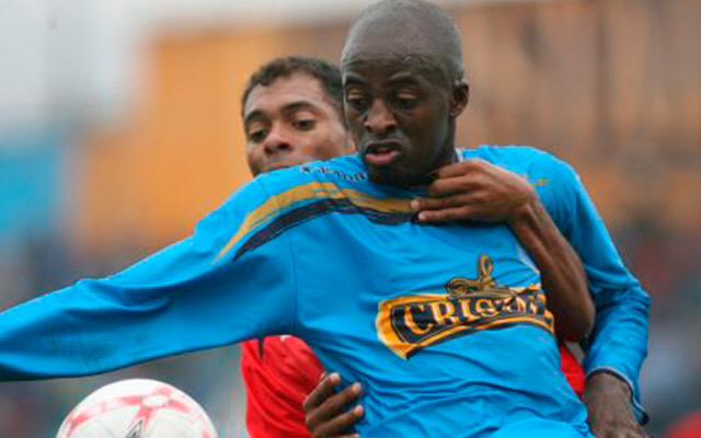 #ElCincoCeroUnDiaComoHoy murió un futbolista colombiano tras recibir 
un disparo ¿Recuerda? bit.ly/1Rk1uOi
